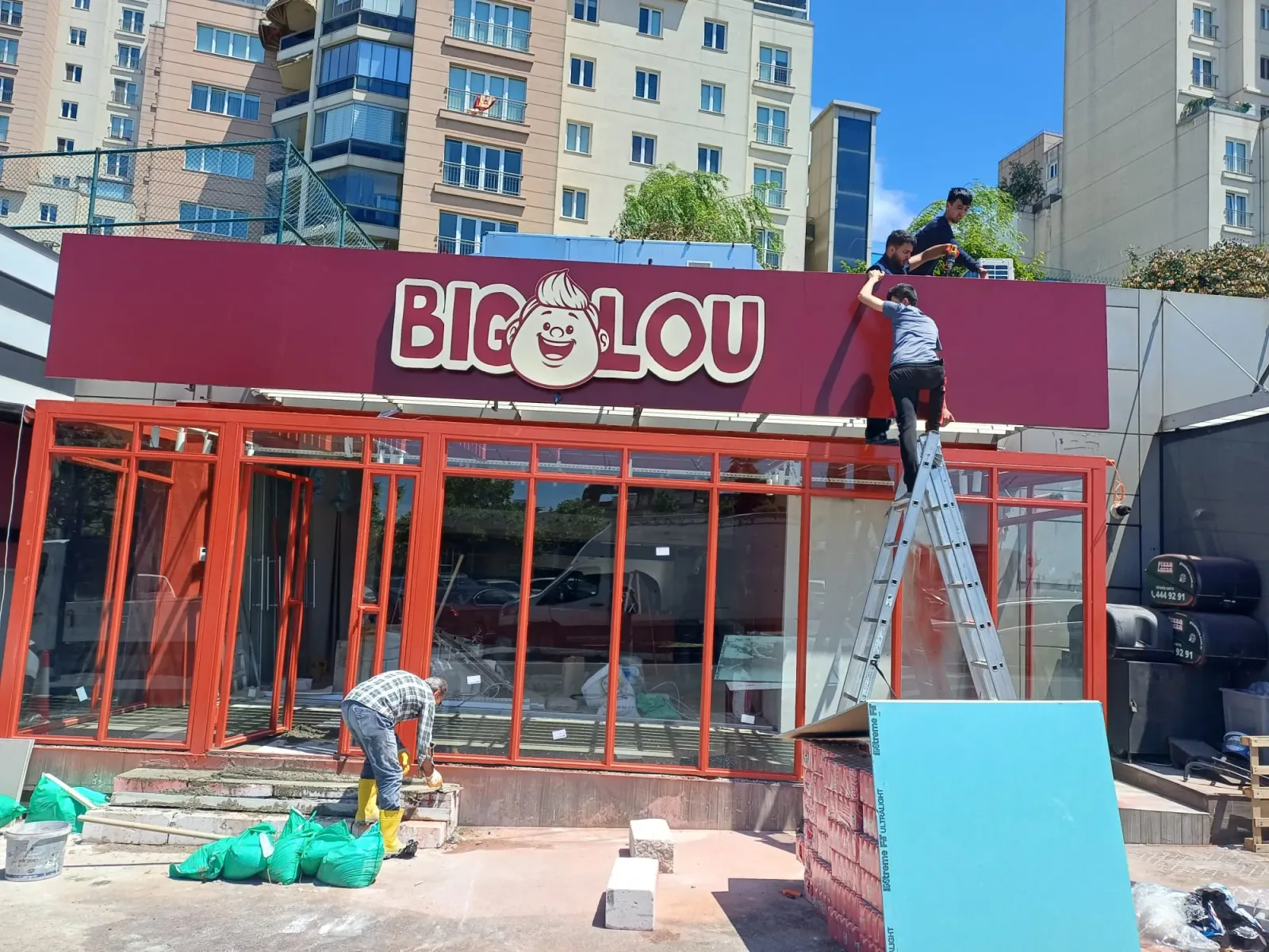 Bigolou Tabela Montaji Polat Reklam Tabelaci çalışması