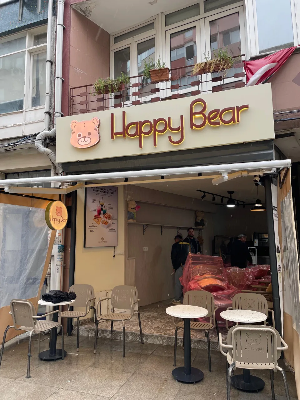 Happy Bear Kadıköy kutu harf tabelası
