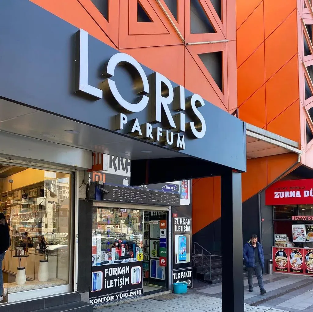 Loris Parfum Umraniye Tabelaci çalışması