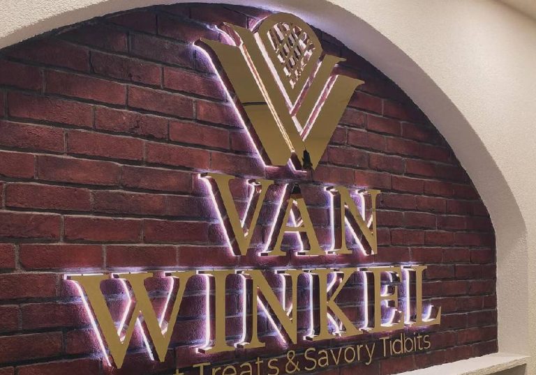 gold ön yüz yan bantlı kutu harf istanbul kadıköy